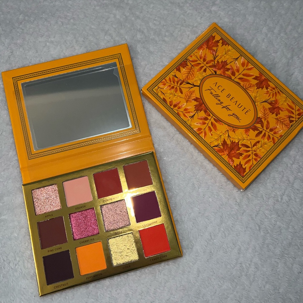 Eyeshadow palette